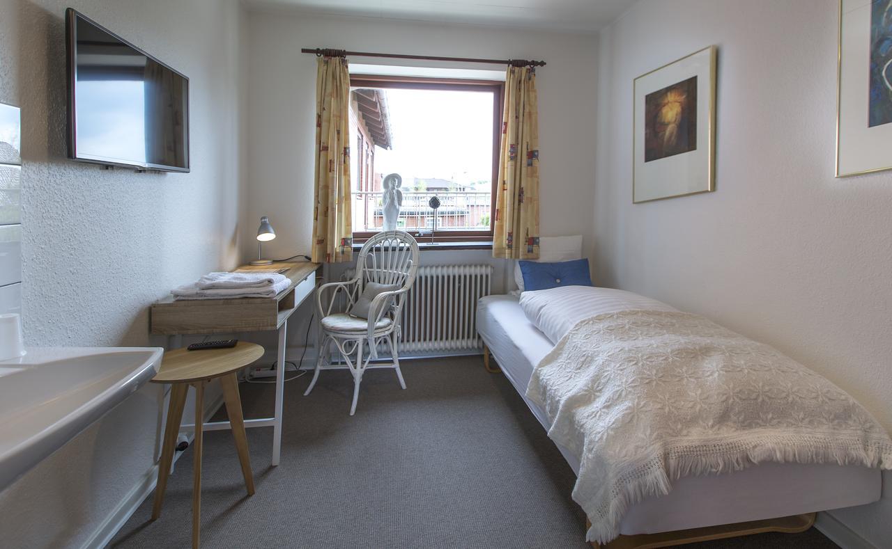 Bording Stationsby Hotel Bording المظهر الخارجي الصورة